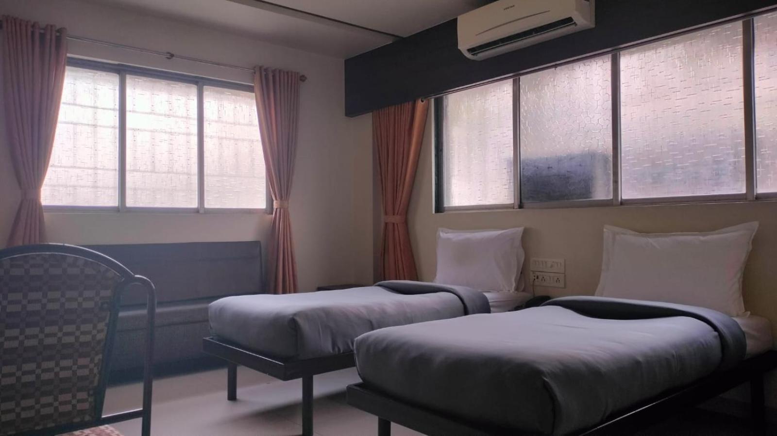 Hotel Sai Nidhi Executive-Mindspace Airoli Нави Мумбай Екстериор снимка
