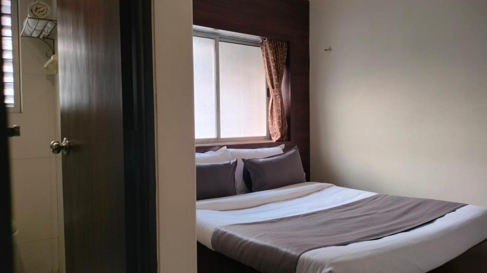 Hotel Sai Nidhi Executive-Mindspace Airoli Нави Мумбай Екстериор снимка